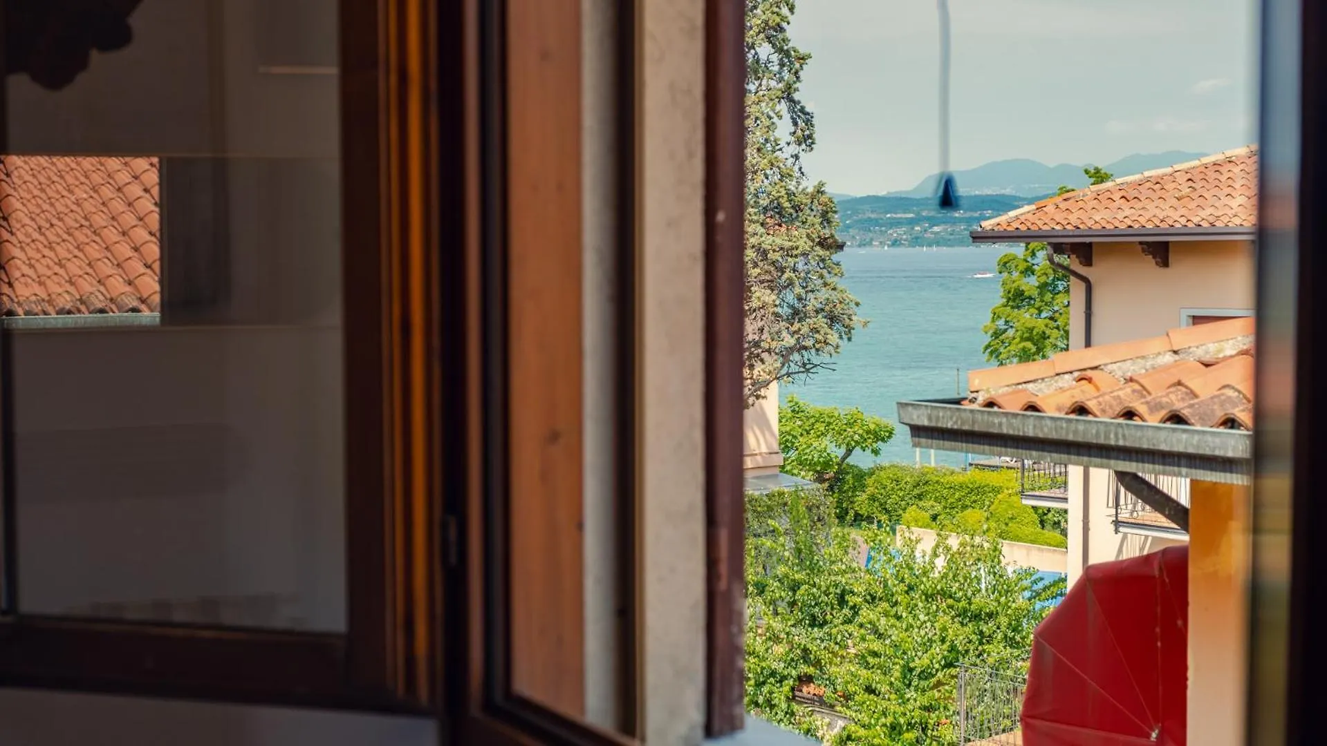 Sunset Lake View - Italian Homing kontakter