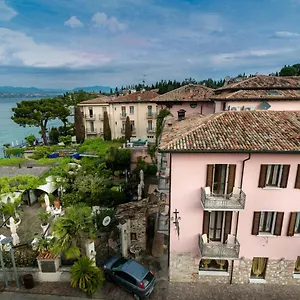 3* Hotell Pace
